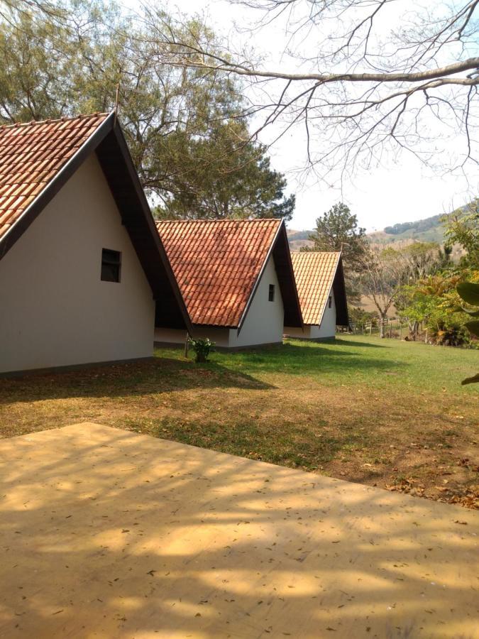 Pousada Pe Da Serra Сан-Бенту-ду-Сапукаи Экстерьер фото
